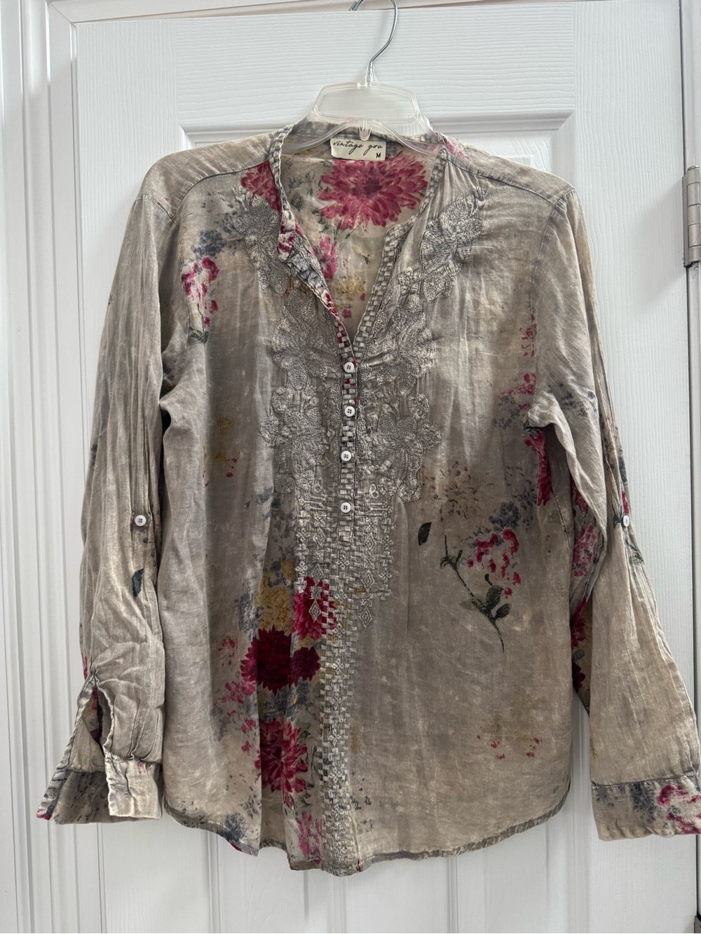 Vintage Goa Floral-Print Taupe Button-Down Shirt with Burgandy Accents medium